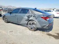 2025 Hyundai Elantra photo