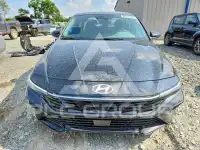 2025 Hyundai Elantra фото