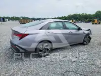 2025 Hyundai Elantra photo