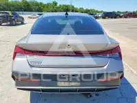 2025 Hyundai Elantra фото