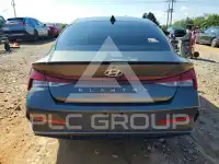 2025 Hyundai Elantra photo