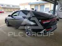 2025 Hyundai Elantra фото