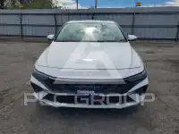 2025 Hyundai Elantra photo