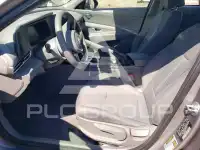 2025 Hyundai Elantra photo