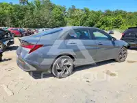 2025 Hyundai Elantra photo