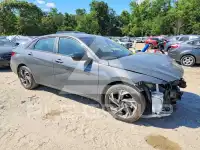 2025 Hyundai Elantra photo