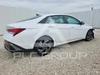 2025 Hyundai Elantra фото