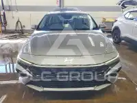 2025 Hyundai Elantra photo
