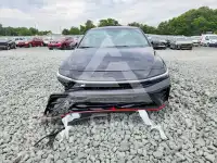 2025 Hyundai Elantra фото
