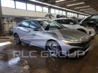 2025 Hyundai Elantra photo