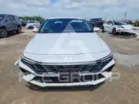 2025 Hyundai Elantra фото