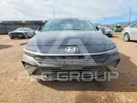 2025 Hyundai Elantra photo