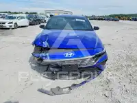 2025 Hyundai Elantra photo