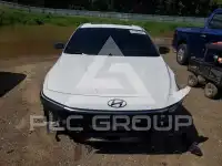 2025 Hyundai Elantra фото