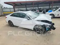 2025 Hyundai Elantra photo