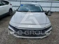 2025 Hyundai Elantra photo