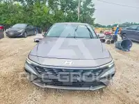 2025 Hyundai Elantra фото