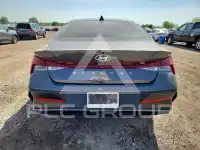 2025 Hyundai Elantra фото
