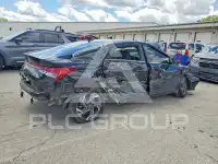 2025 Hyundai Elantra фото