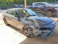 2025 Hyundai Elantra фото