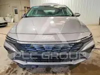 2025 Hyundai Elantra photo