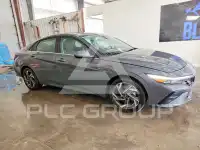 2025 Hyundai Elantra photo
