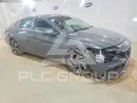 2025 Hyundai Elantra photo