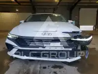 2025 Hyundai Elantra фото