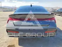 2025 Hyundai Elantra photo