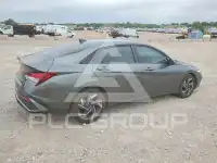 2025 Hyundai Elantra photo