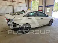 2025 Hyundai Elantra фото