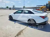 2025 Hyundai Elantra photo