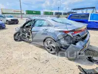 2025 Hyundai Elantra photo