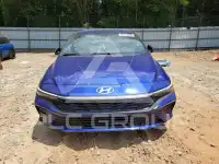 2025 Hyundai Elantra photo