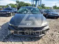 2025 Hyundai Elantra фото