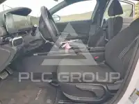 2025 Hyundai Elantra фото