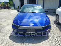 2025 Hyundai Elantra photo