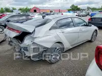 2025 Hyundai Elantra photo