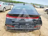 2025 Hyundai Elantra фото