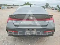 2025 Hyundai Elantra photo