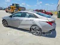 2025 Hyundai Elantra photo