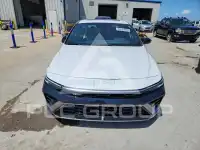 2025 Hyundai Elantra photo