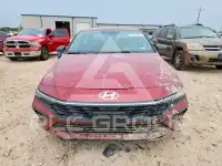 2025 Hyundai Elantra photo