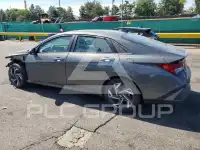2025 Hyundai Elantra фото