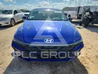 2025 Hyundai Elantra photo