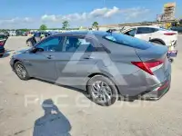 2025 Hyundai Elantra photo