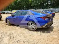 2025 Hyundai Elantra photo