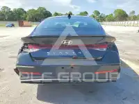 2025 Hyundai Elantra фото