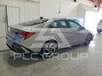 2025 Hyundai Elantra photo