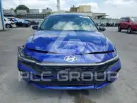 2025 Hyundai Elantra фото